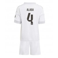 Real Madrid David Alaba #4 Replika babykläder Hemmaställ Barn 2025-26 Kortärmad (+ korta byxor)